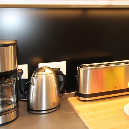 Hotel Ulm Zentrum - Komplettes Zimmer, Hochbett, Android Tv & Eigenem Bad - Perfekt Fuer Familien & Gruppen 外观 照片