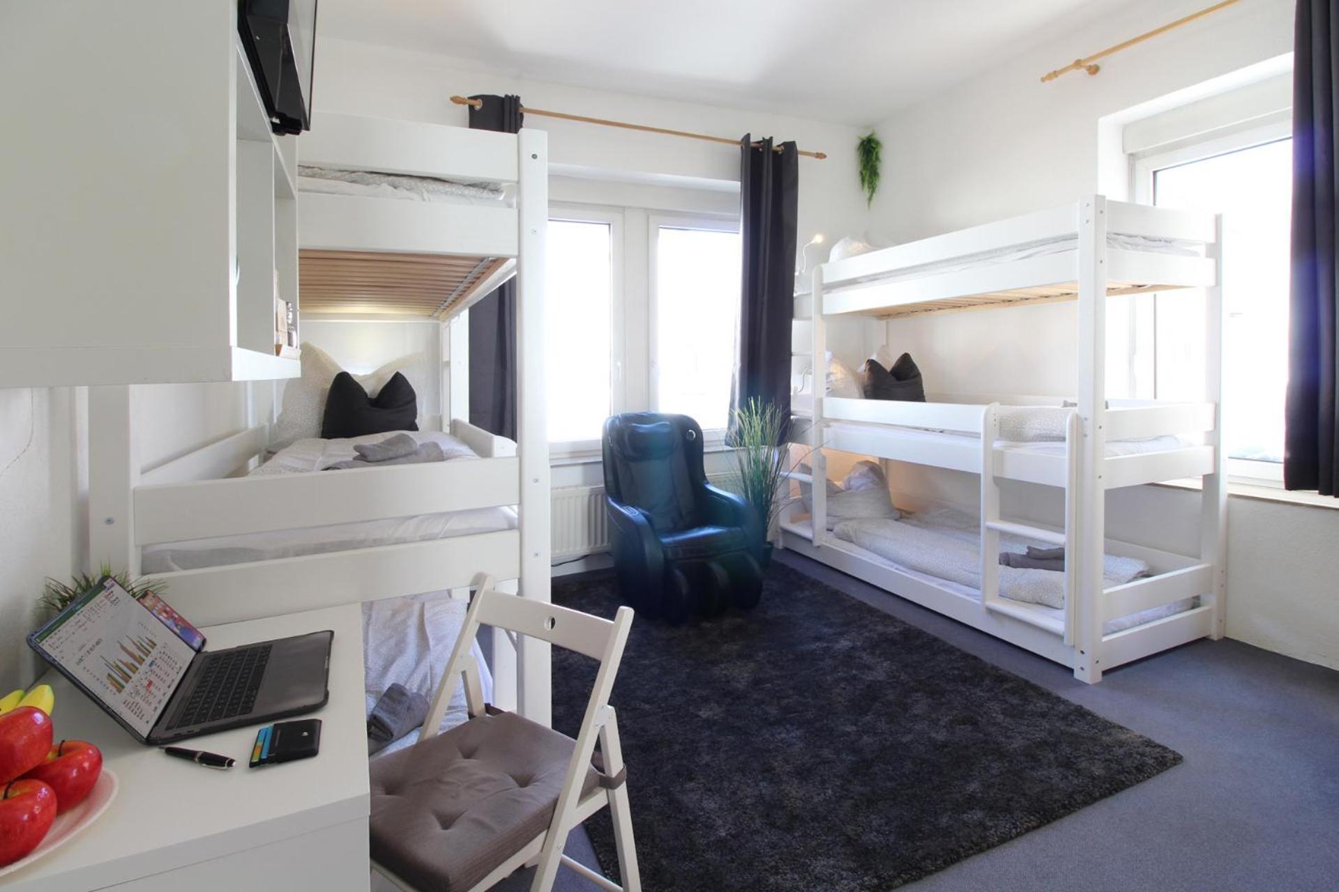 Hotel Ulm Zentrum - Komplettes Zimmer, Hochbett, Android Tv & Eigenem Bad - Perfekt Fuer Familien & Gruppen 外观 照片