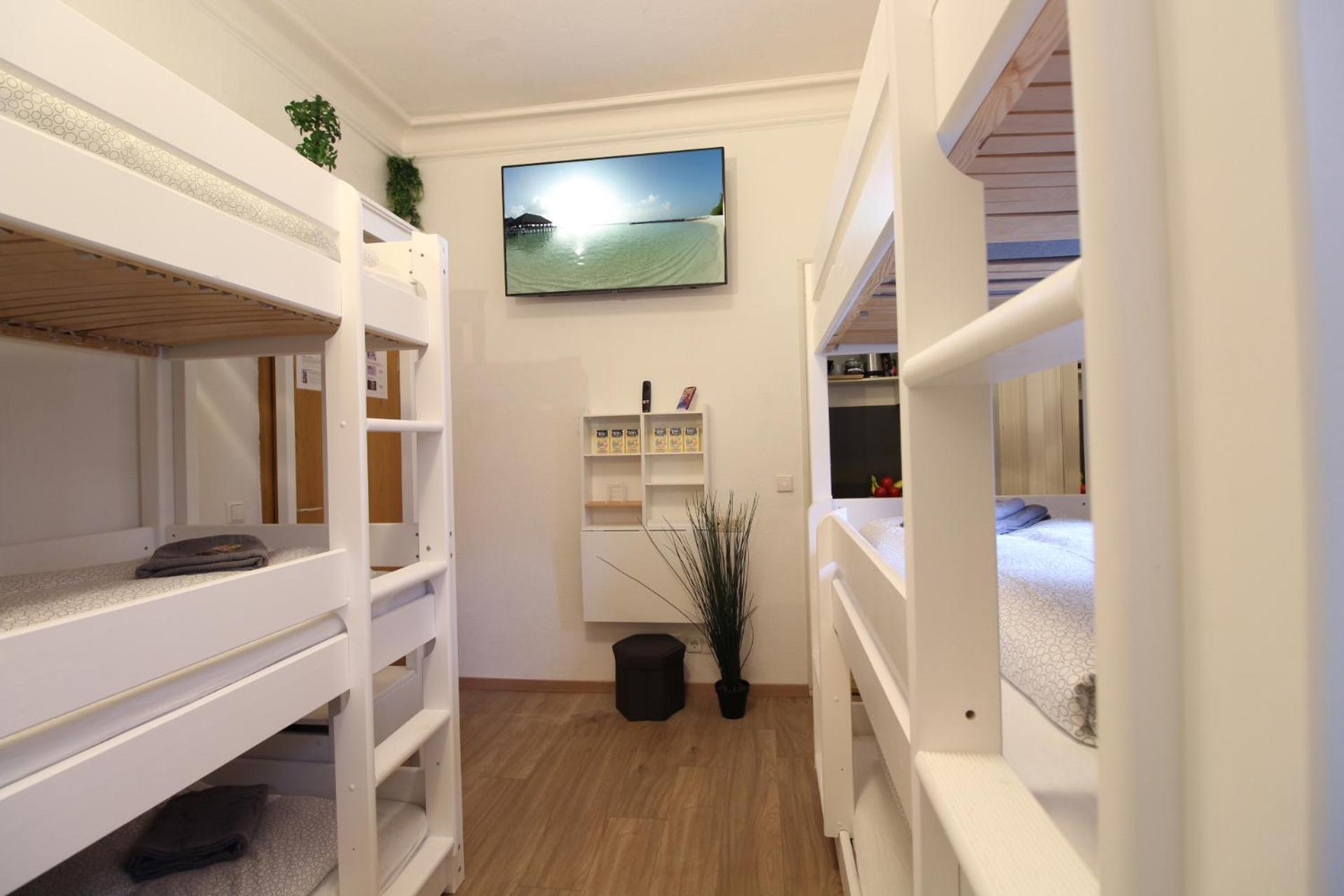 Hotel Ulm Zentrum - Komplettes Zimmer, Hochbett, Android Tv & Eigenem Bad - Perfekt Fuer Familien & Gruppen 外观 照片
